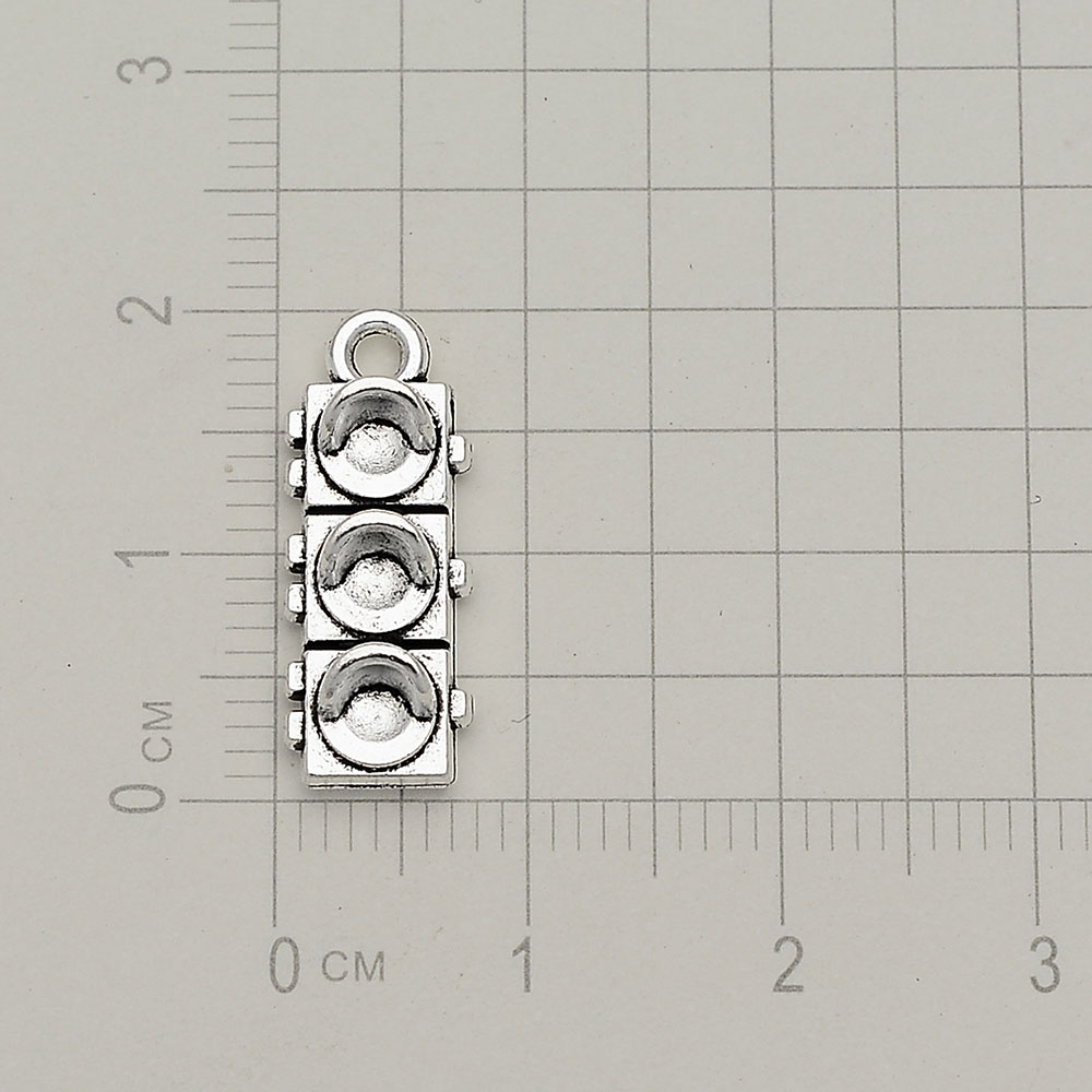 銀メッキの車のきらびやかなチャーム,新しいyorkチャーム, - Jewelry Making In London のレビューと価格