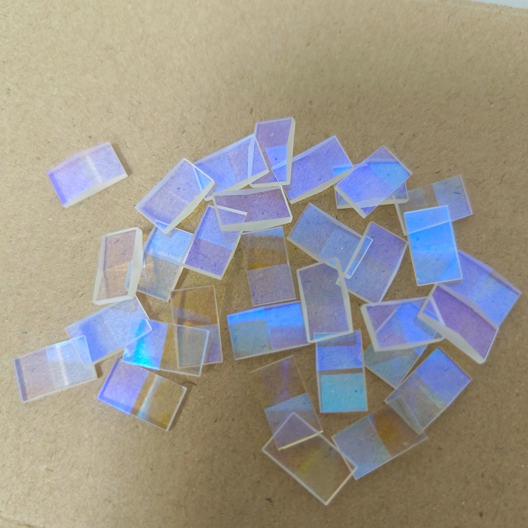 不規則な破損した虹色光学ガラス、モザイクアート、ジュエリー製 - Jewelry Making Experience のレビューと価格