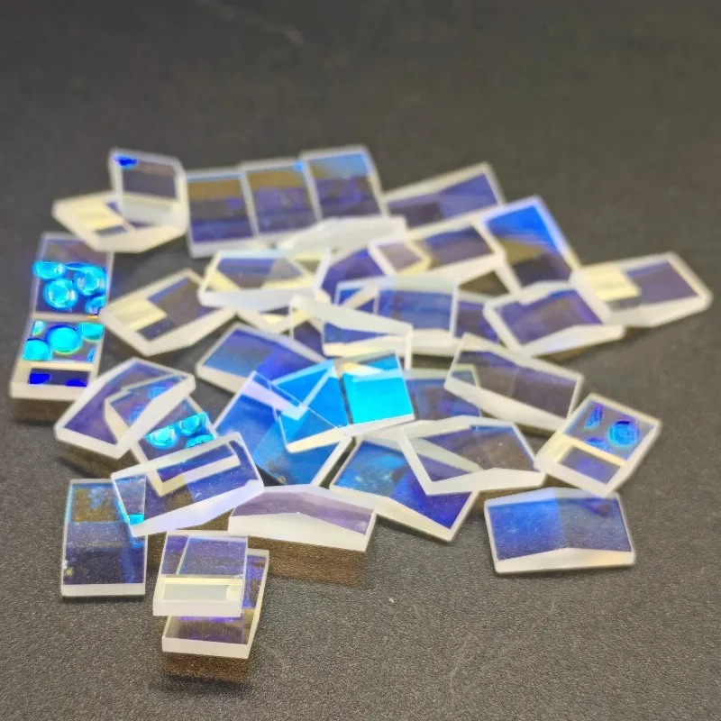 不規則な破損した虹色光学ガラス、モザイクアート、ジュエリー製 - Jewelry Making Experience のレビューと価格
