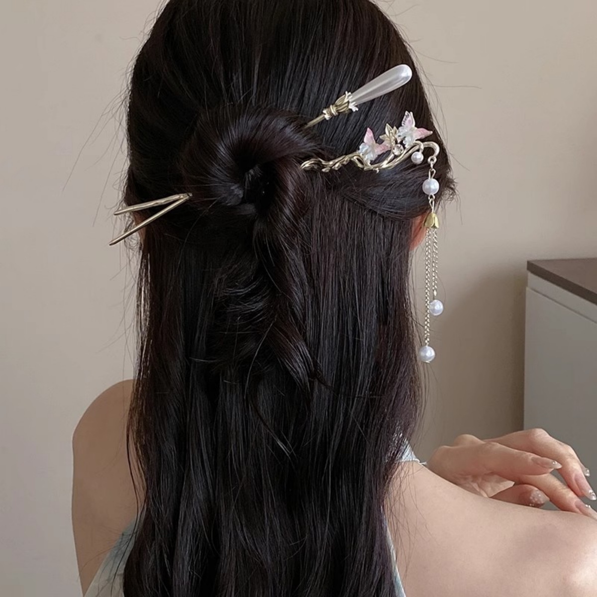 2025 新しい花のヘアピン女性のためのエレガントな花蝶パー - Jewelry Making With Beads のレビューと価格